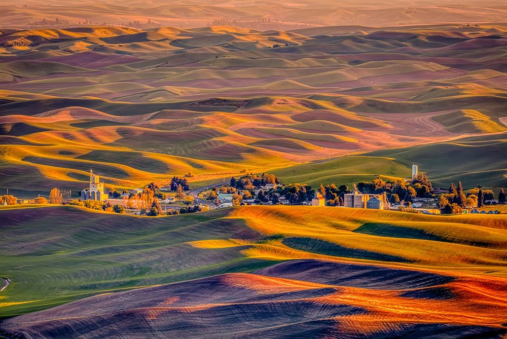 Washington State-Palouse Steptoe Village and farmland at sunset